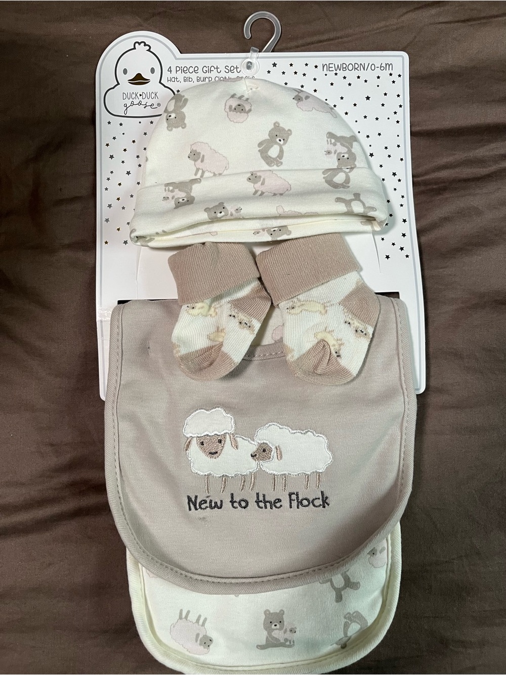 Duck Duck Goose Newborn 4-Piece Gift Set - Cream & Taupe